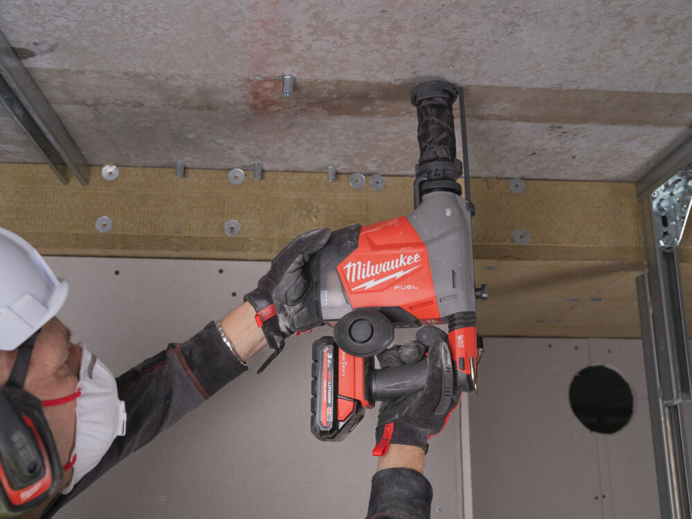 Milwaukee M18 M18 FHXPDB-302X - Tassellatore a batteria 18V FUEL compatto + Smerigliatrice FSAGVXPDB - 2 x 3Ah High Power