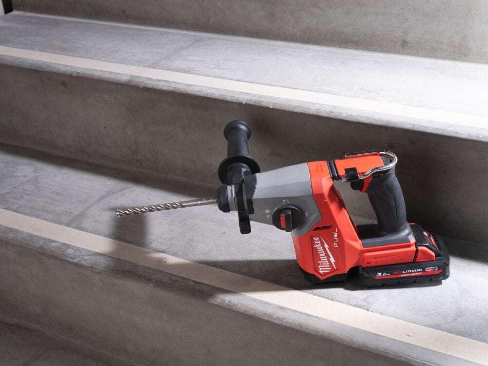 Milwaukee M18 M18 FHXPDB-302X - Tassellatore a batteria 18V FUEL compatto + Smerigliatrice FSAGVXPDB - 2 x 3Ah High Power