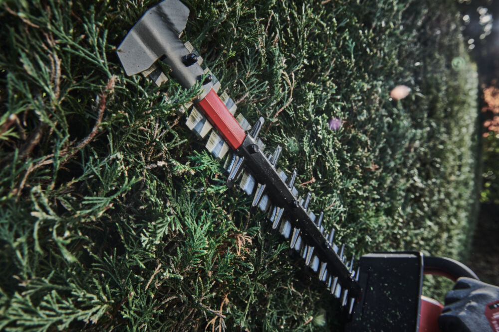 Milwaukee M18 FHET60-0 - Tagliasiepi a batteria 18V 60 cm con lama bilaterale - solo corpo 