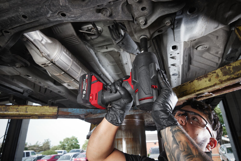 Milwaukee M18 FHIW2F12-0x utilizzo con rivestimento anti olio