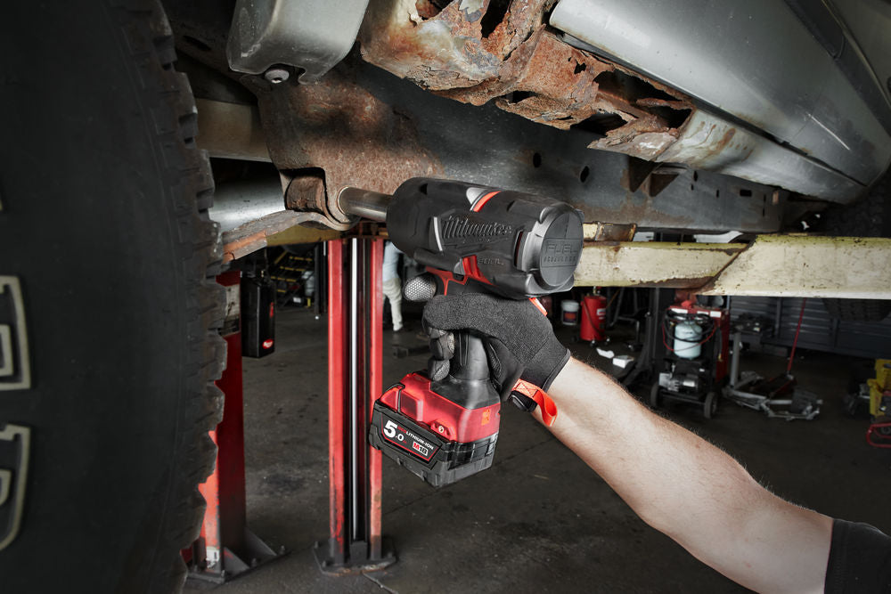 Milwaukee M18 FHIWF12-0X - Avvitatore ad impulsi 1/2" M18 Fuel - solo corpo in valigetta