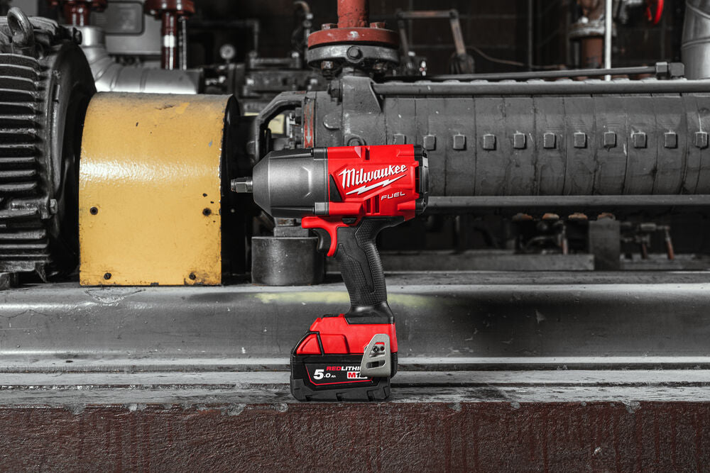 Milwaukee M18 FHIWF12-0X - Avvitatore ad impulsi 1/2" M18 Fuel - solo corpo in valigetta
