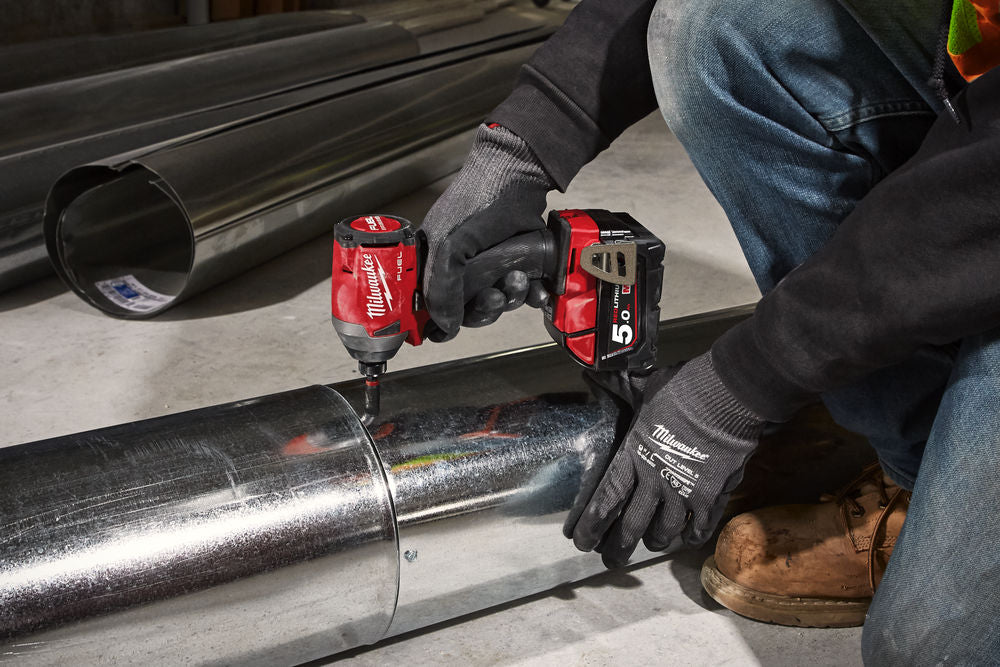 Milwaukee M18 FPP6K2-502B - Kit 6 utensili a batteria 18V Fuel - 2 batterie 5Ah in borsone