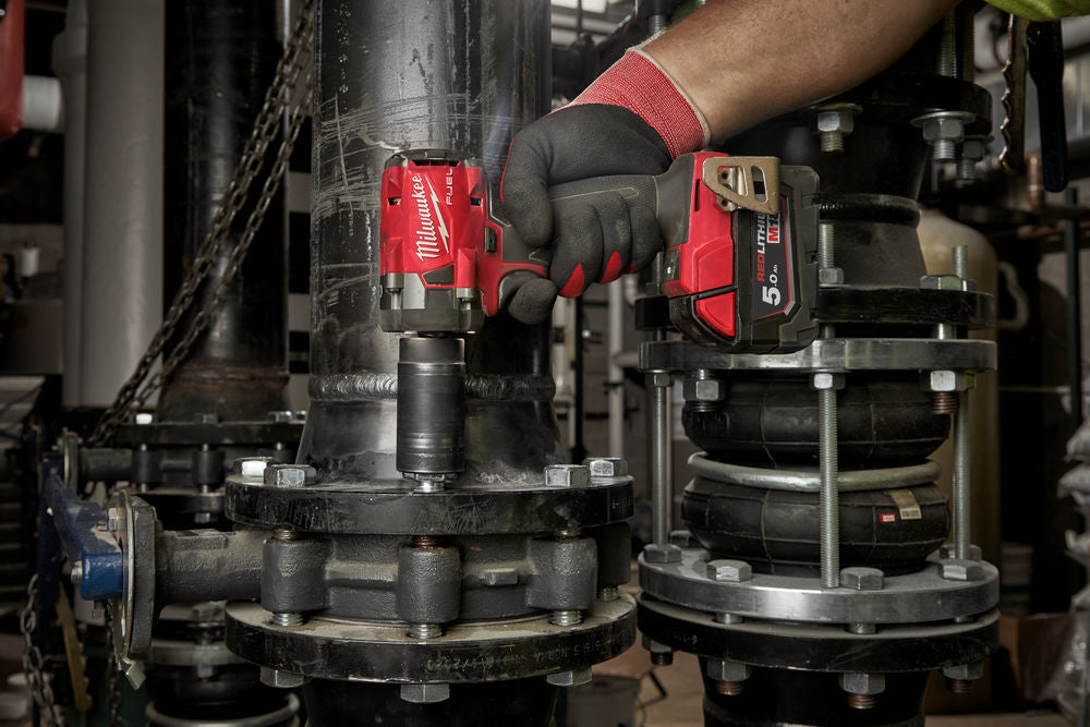 Milwaukee M18 FIW2F12-0X - Avvitatore a impulsi attacco da 1/2 Fuel - solo corpo in valigetta