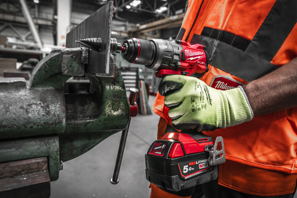Milwaukee M18 FPD3-502X - Trapano avvitatore con percussione a batteria 18V FUEL - 2 batteria 5Ah
