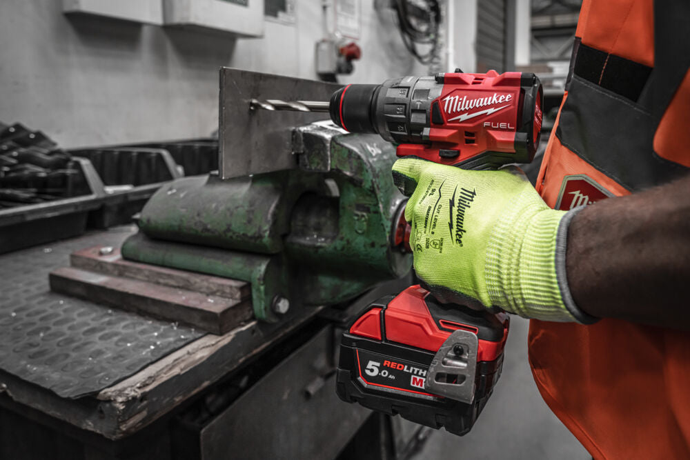 Milwaukee M18 FPD3-502X - Trapano avvitatore con percussione a batteria 18V FUEL - 2 batteria 5Ah