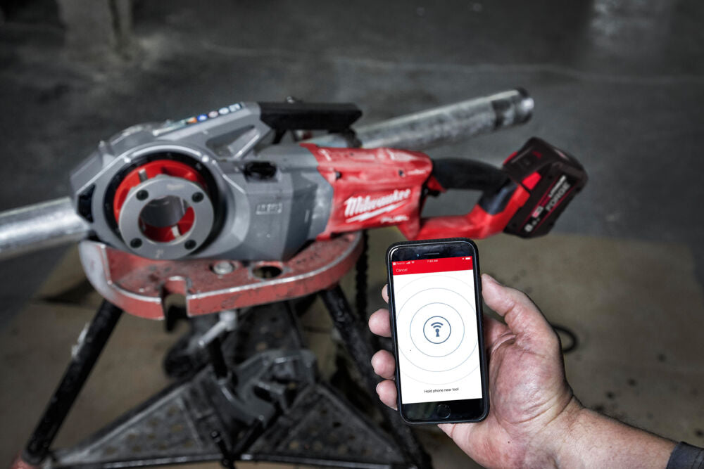 Milwaukee M18 FPT114-802CA - Filettatrice a batteria da 18V 1 1/4˝ con ONE-KEY - 2 batterie da 8Ah FORGE
