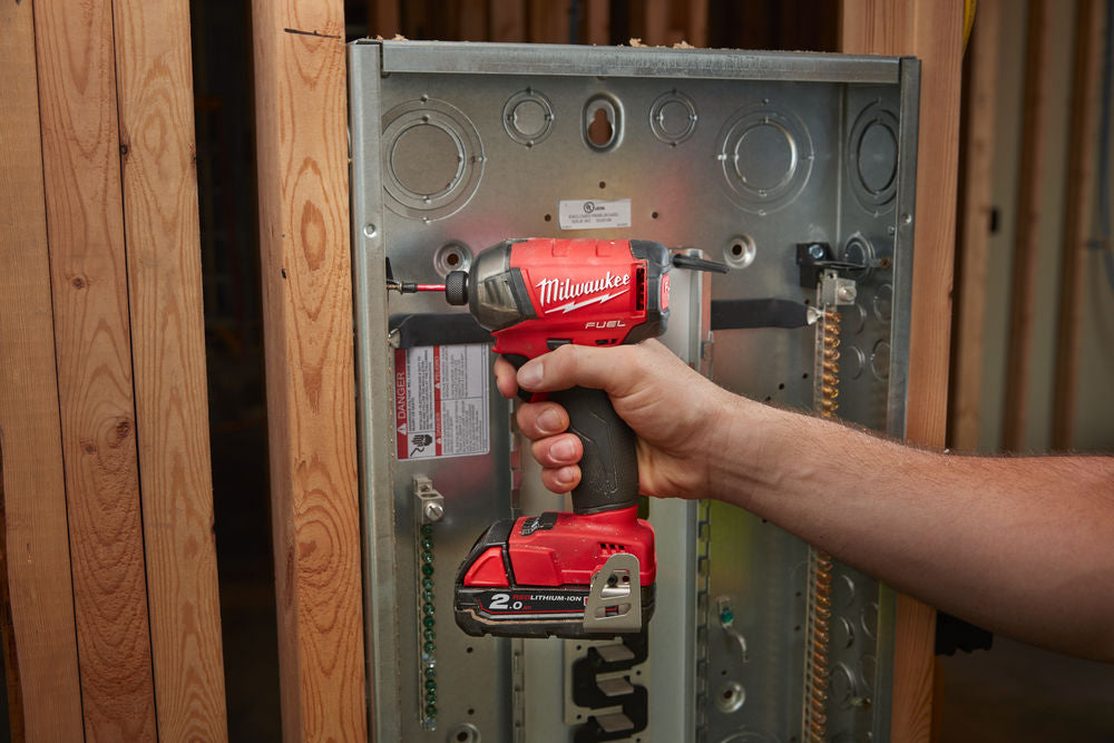 Milwaukee M18 FQID-0X - Avvitatore a impulsi compatto SILENZIOSO 18 Volt 1/4" - solo corpo