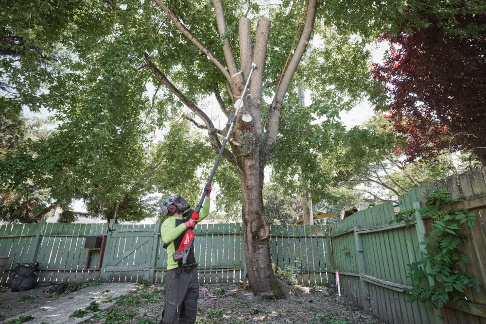 Milwaukee M18 FTPS30-121 - Potatore telescopico a batteria 18V - taglio 30 cm - 1 x 12Ah