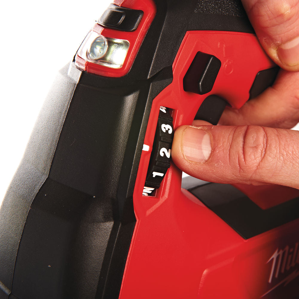 Milwaukee M18 FPP3AK-523B - Pistola per grasso M18 GG + Smerigliatrice M18 FSAG125X + Avvitatore a impulsi ONEFHIWF34 