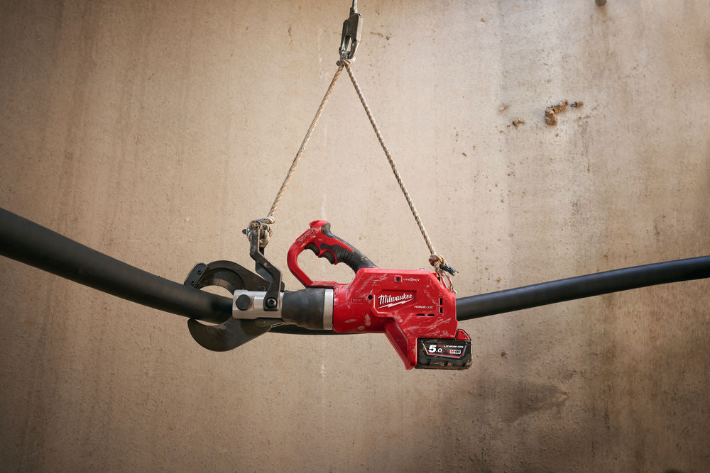 Milwaukee M18 HCC75R-502C - Tagliacavi idraulica per cavi interrati M18 con controllo a distanza