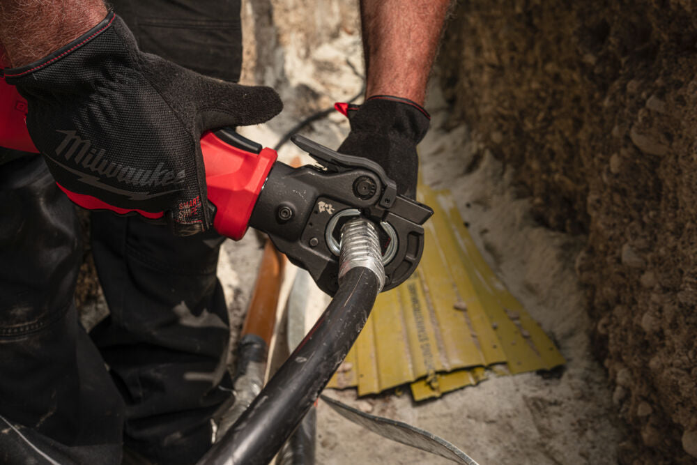 Milwaukee M18 ONEHCCT60-202C - Crimpatrice idraulica a batteria M18 Force Logic 60 KN - 2 batterie 2Ah