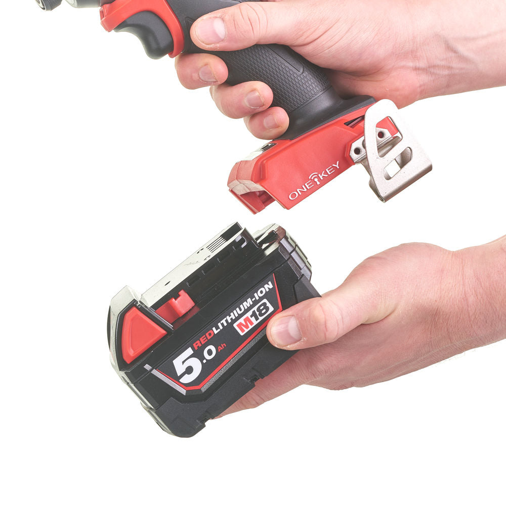 Milwaukee M18 ONEID2-502X - Avvitatore a impulsi a batteria 18 Volt 1/4" FUEL ONE KEY - 2 x 5Ah