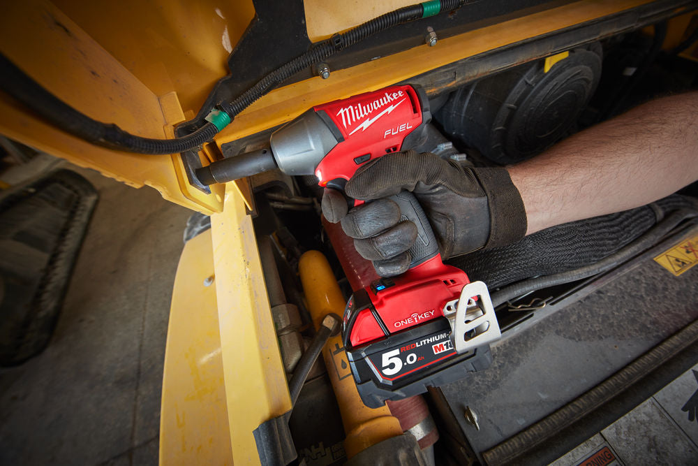 Milwaukee M18 ONEIWP12-0X - Avvitatore a impulsi 18 Volt 1/2" FUEL ONE KEY - solo corpo in valigetta