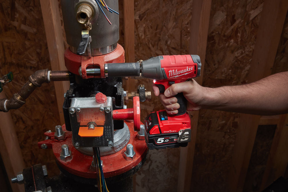 Milwaukee M18 ONEIWP12-0X - Avvitatore a impulsi 18 Volt 1/2" FUEL ONE KEY - solo corpo in valigetta