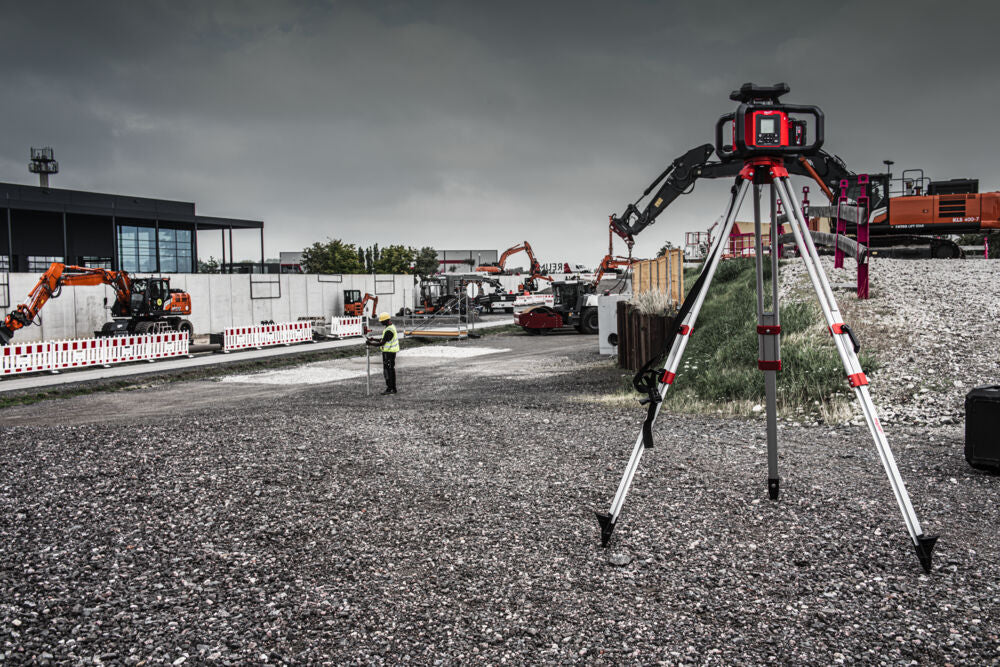 Milwaukee M18 RLOHV1200-501C - Livella laser rotante 1200 metri raggio orizzontale/verticale doppia pendenza automatica