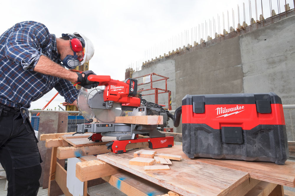 Milwaukee M18 VC-2 - Aspiratore/aspirapolvere a batteria 18V - solo corpo macchina