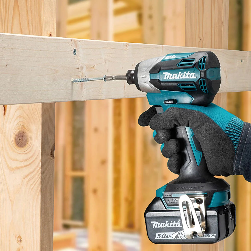 Makita DLX2578T2J - Kit utensili a batteria 18V - Trapano avvitatore con percussione DHP484 + Avvitatore a impulsi DTD158 + 2 batterie 18V 5.0Ah