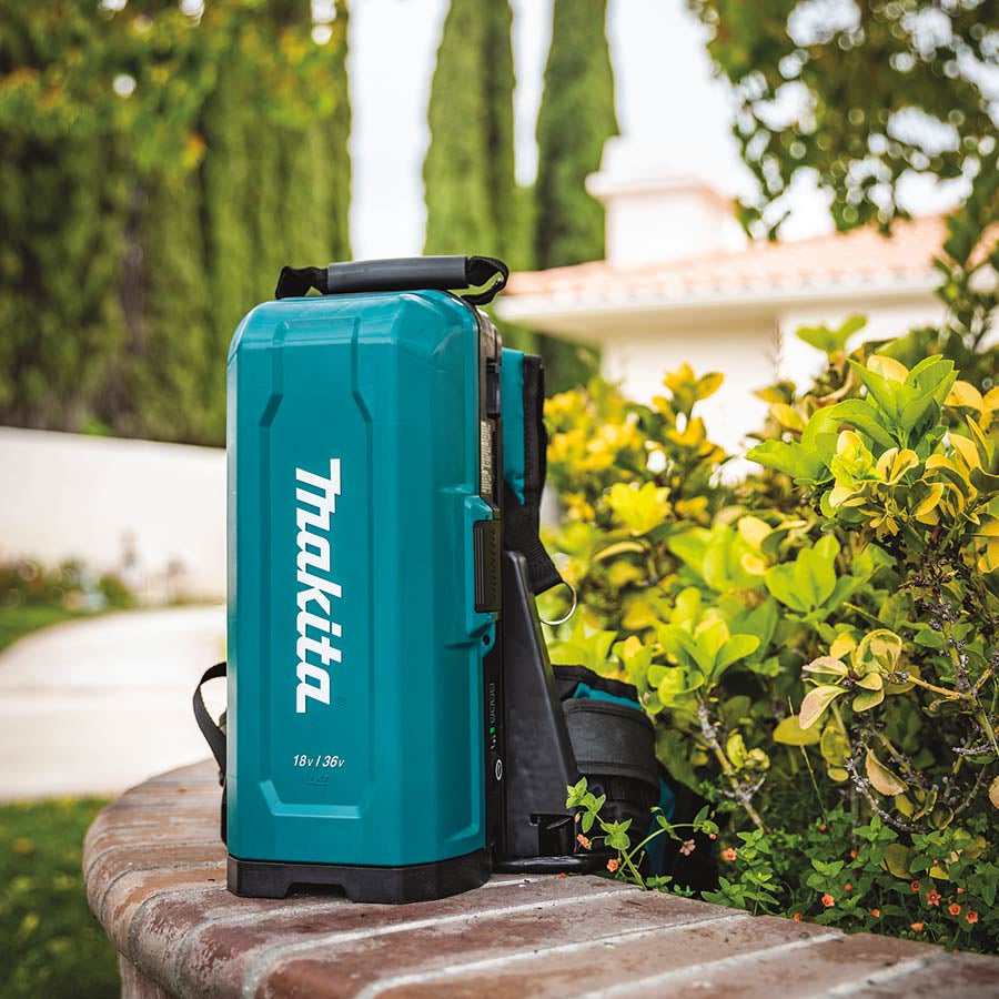 Makita PDC01 - Zaino adattatore per 4 batterie 18V + 2 adattatori (18V - 18V X 2)