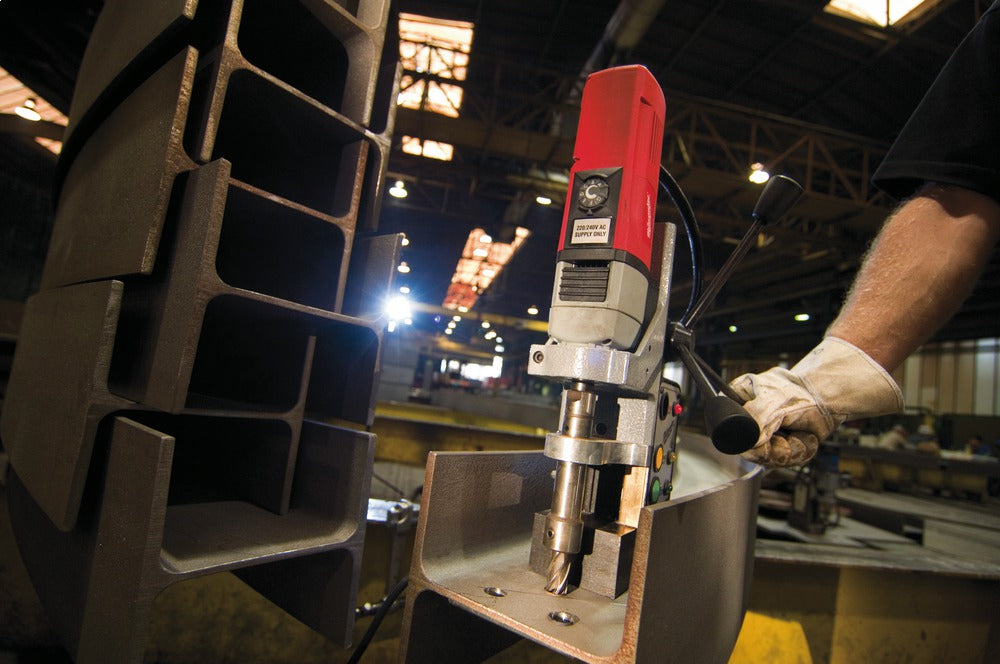 Milwaukee MDE 42 - Trapano magnetico con magnete elettrico