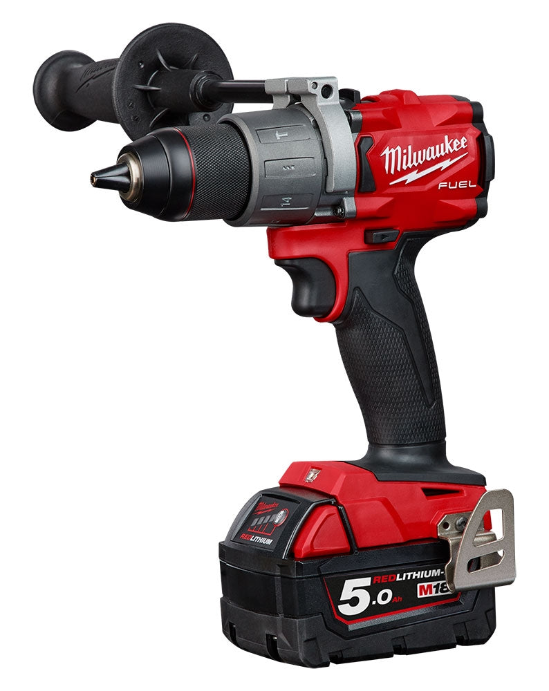 Kit Milwaukee 18V Fuel Trapano a percussione M18FPD2 + Avvitatore ad impulsi 1/4" M18FID2 (Due batterie 5Ah + Valigetta)