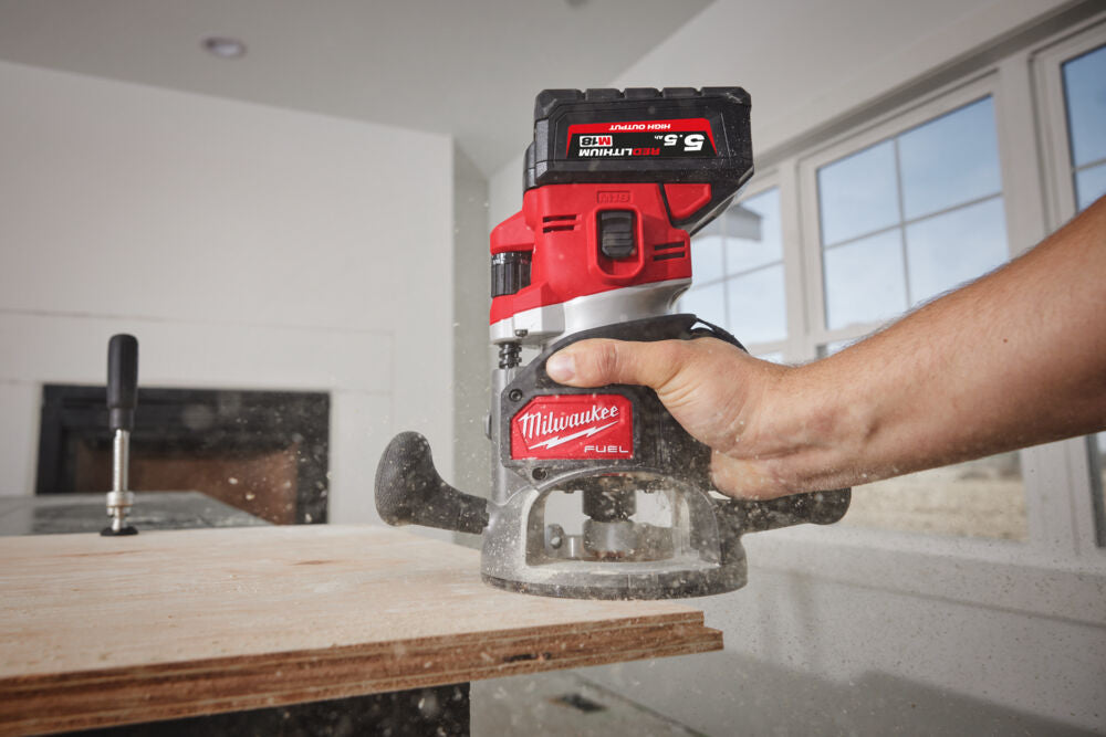 Milwaukee M18 FR12KIT-0P - Kit fresatrice a batteria 18V + Base di affondamento