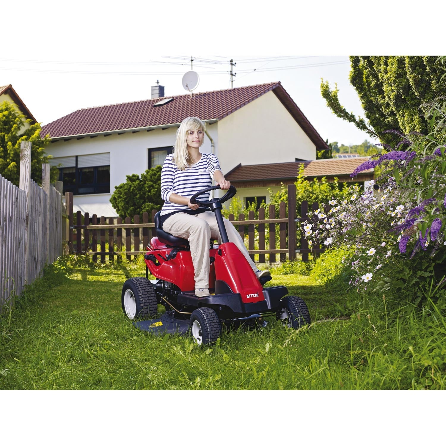 Trattorino MTD Smart Minirider 76 SDE con omaggi