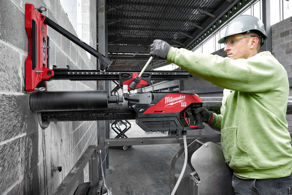 Milwaukee MXF DCD150-0C - Carotatrice a 2 Velocità secco-umido MX FUEL - senza batterie e caricabatterie