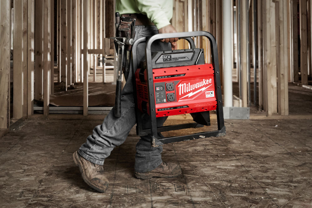 Milwaukee MXF PS-602 - Generatore di corrente a doppia batteria MXF - 1800W 