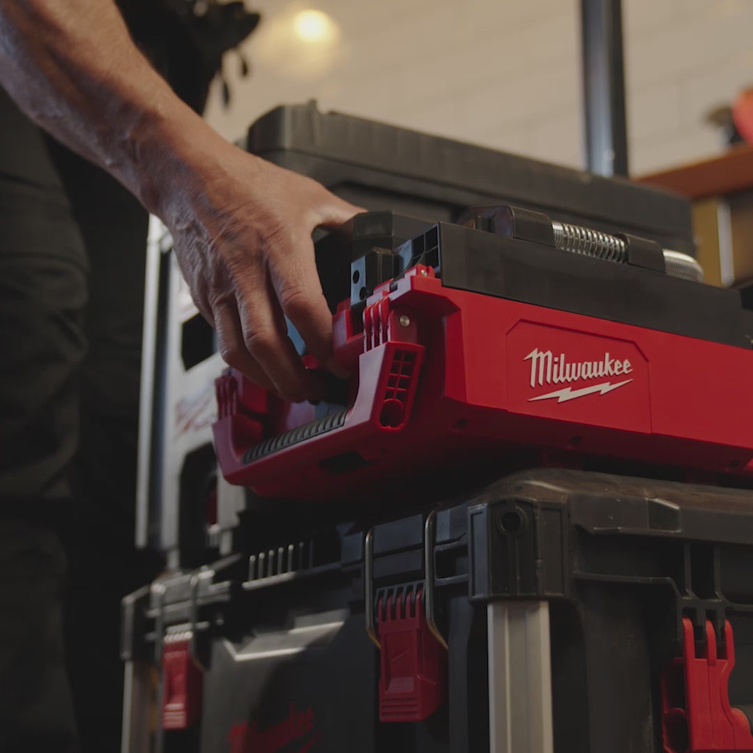 Carica video: Milwaukee M12 POSIC-0 Telecamera per ispezione PACKOUT sonda da 23 metri , solo corpo