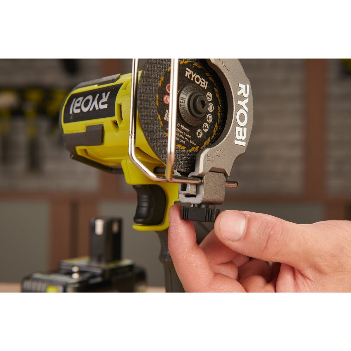 Ryobi RCT18BL-0 - Smerigliatrice compatta 18V Brushless, solo corpo