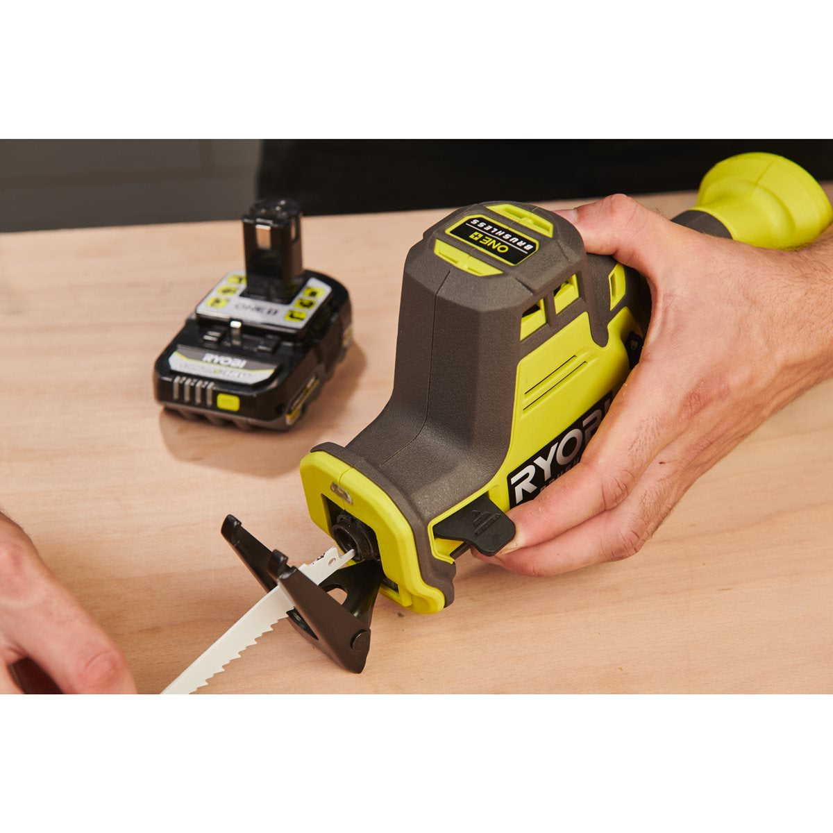 Ryobi RRS18CBL-0 - Sega a gattuccio compatta 18V Brushless, solo corpo