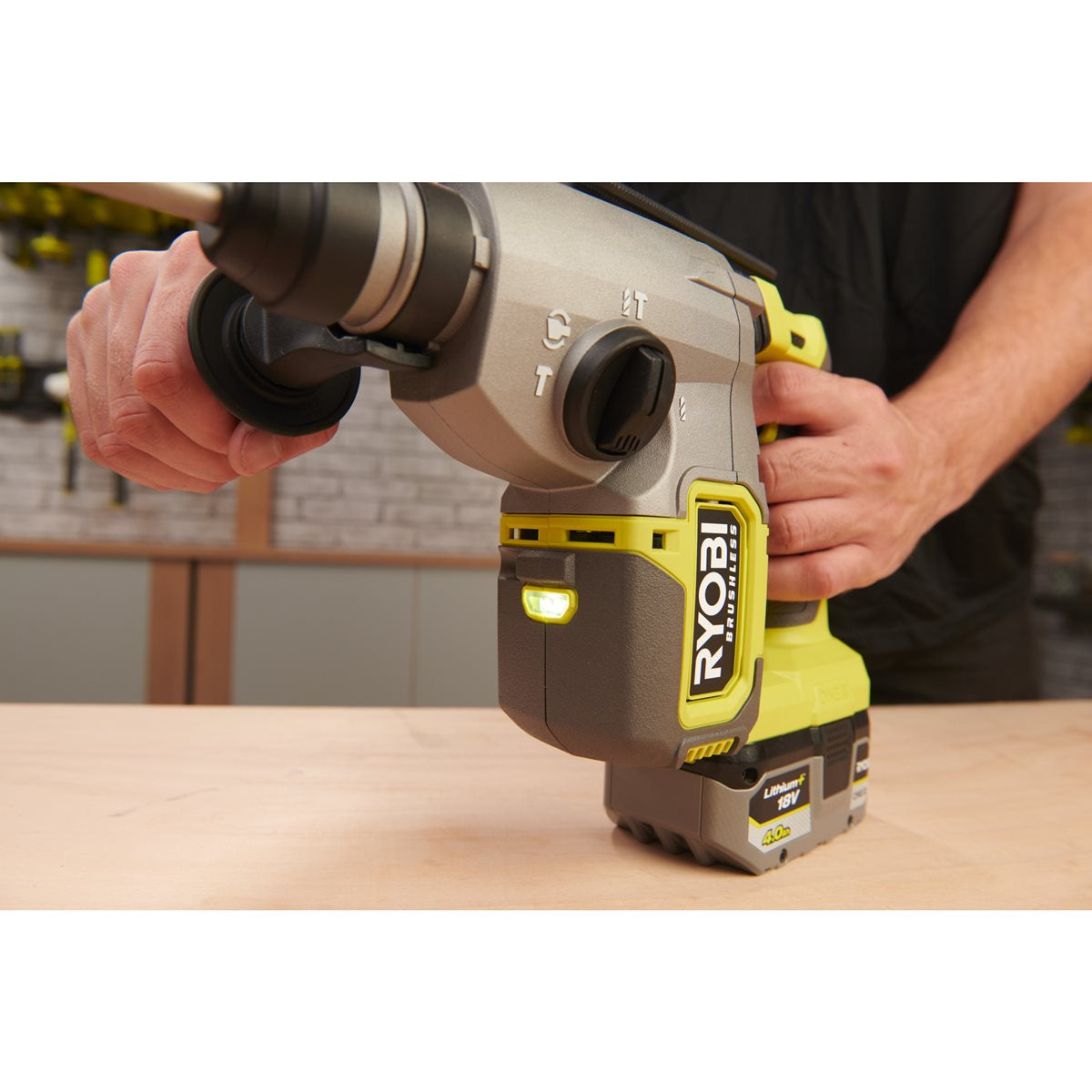 Ryobi RSDS18BL-0 - Tassellatore SDS+ 18V Brushless, solo corpo
