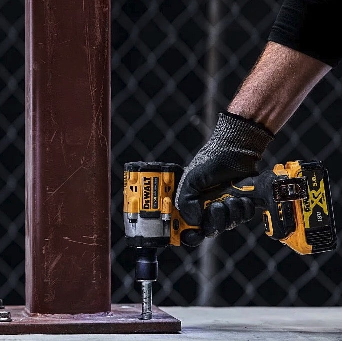 Dewalt DCK922HDP2-IT - Kit utensili a batteria 18V - Trapano DCD805 + Avvitatore a impulsi DCF922