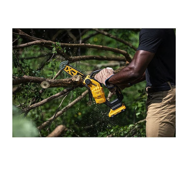 Dewalt DCMPS520P1-QW - Elettrosega per potatura a batteria 18V - barra da 20 cm - 1 batteria da 5Ah
