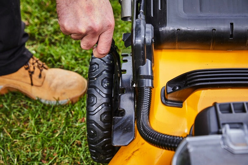 Dewalt DCM564N - Rasaerba a batteria 2 x 18V - solo corpo 