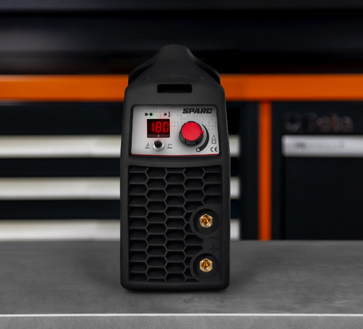 Helvi SPARC160 - Saldatrice inverter ad elettrodo e TIG - 160A - valigetta e accessori 