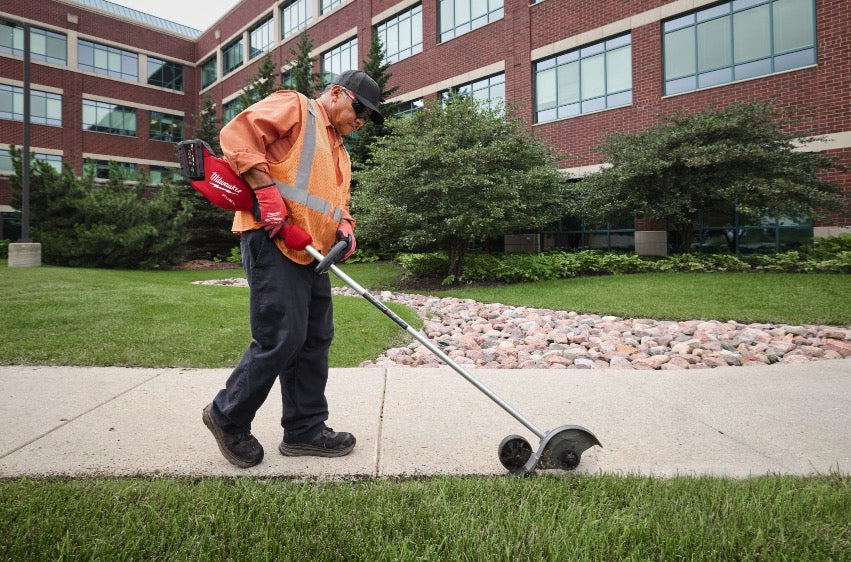 Milwaukee M18 FEDG-0 - Rifilatore a batteria 18V - solo corpo 