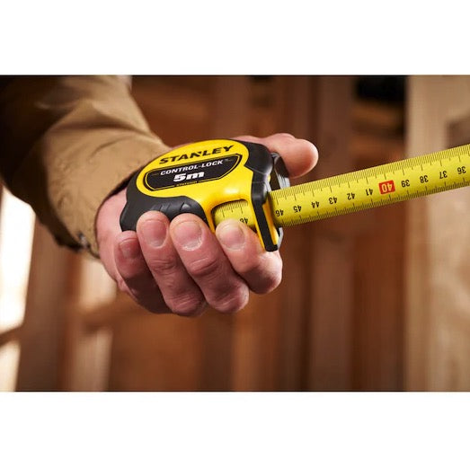 Stanley STHT37231-0 - Flessometro STANLEY CONTROL-LOCK 5 metri (larghezza nastro 25mm)