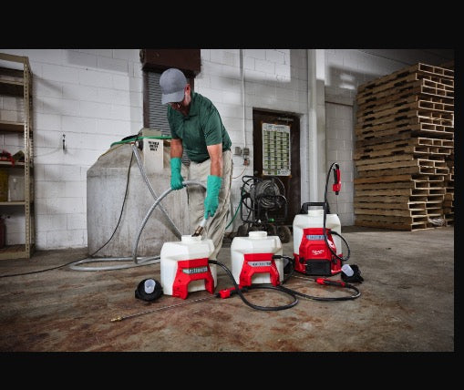 Milwaukee M18 BBPFP2-301 - Pompa irroratrice a batteria  M18 SWITCH TANK - solo corpo 