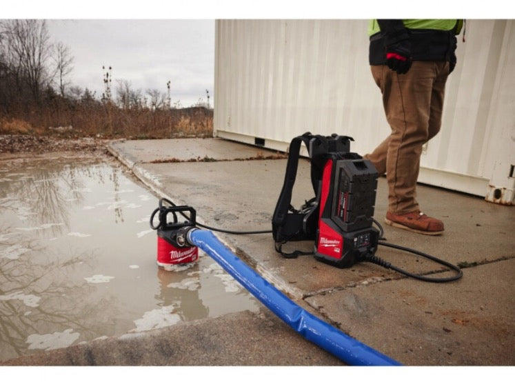 Milwaukee MXF SMP2-802 - Pompa sommergibile a batteria MXF FUEL - 2 batterie MXF XC608 8Ah