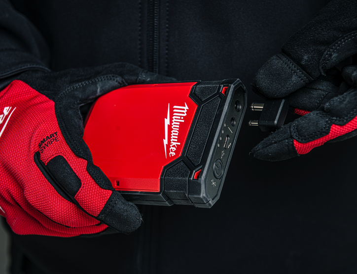 Milwaukee IRPSU3-0 Batteria piatta tascabile per abbigliamento termico , smartphone , tablet ecc..
