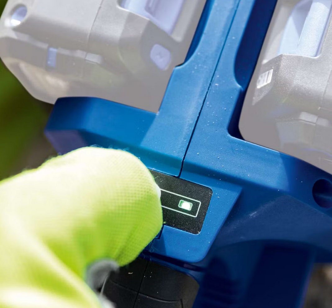 Scheppach bc-cs355duo-x Motosega brushless 2x20v lama 33.5 cm , senza caricabatterie e senza batterie ixes