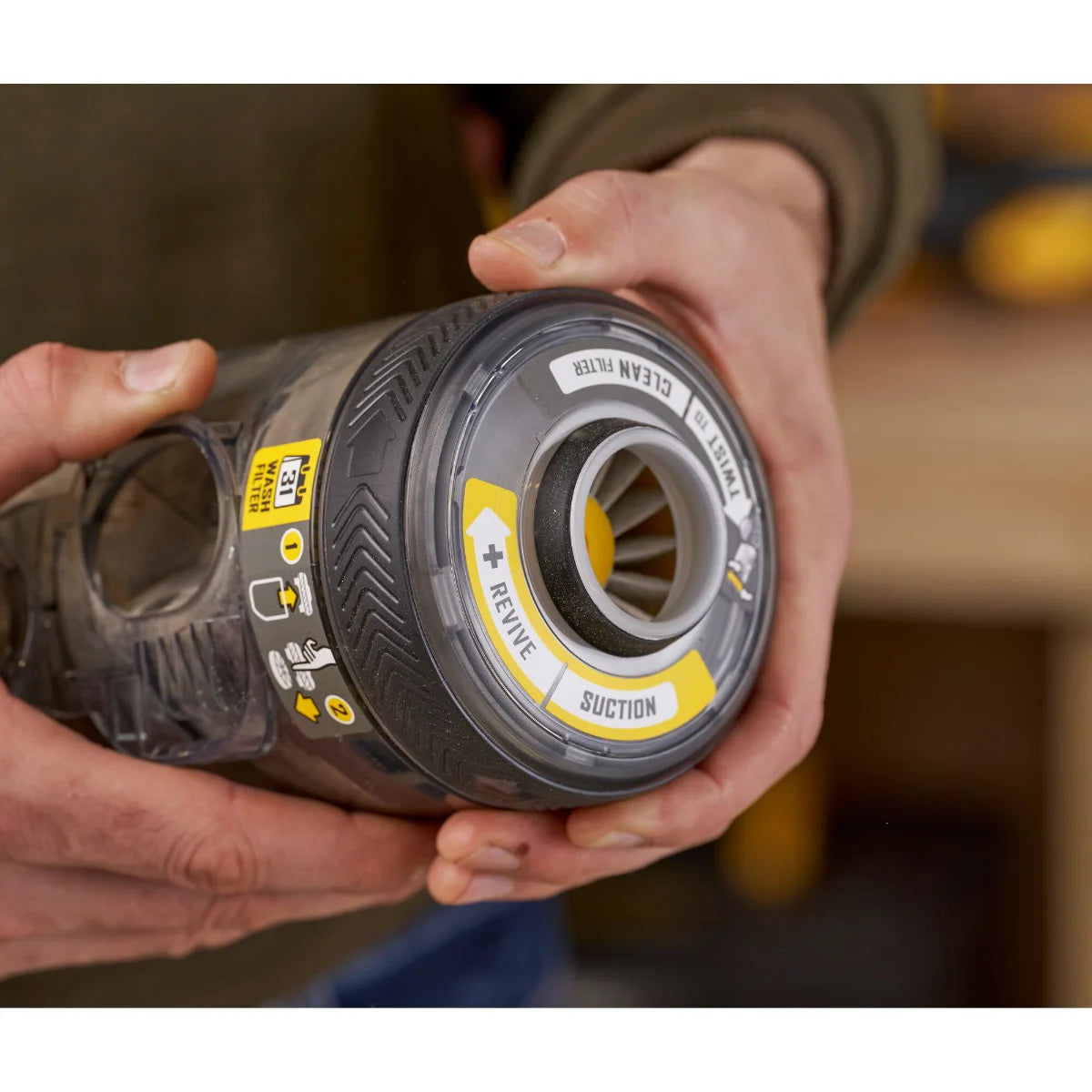 Stanley Fatmax SFMCVS001D1 - Aspirapolvere senza fili a batteria 18V, 1 batteria 2Ah