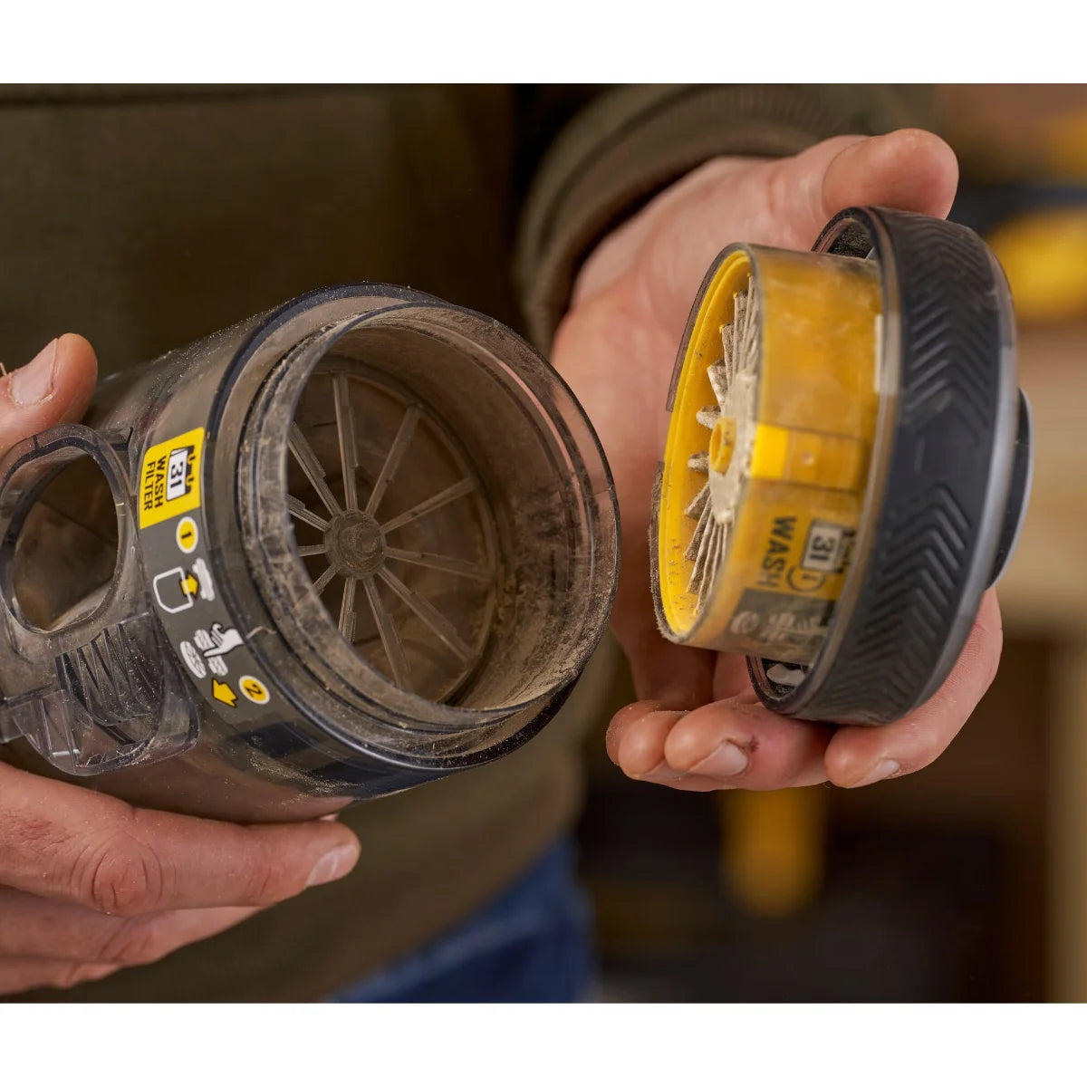 Stanley Fatmax SFMCVS001D1 - Aspirapolvere senza fili a batteria 18V, 1 batteria 2Ah