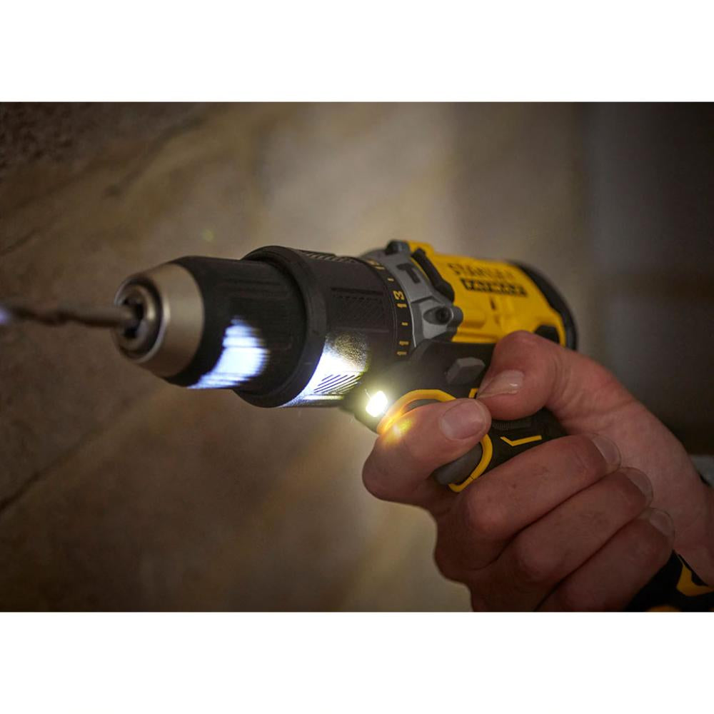 Stanley SFMCD711D2F-QW - Trapano a percussione V20 Li-Ion 18V + Set 50 accessori - 2 batterie 2Ah - Valigetta in metallo 