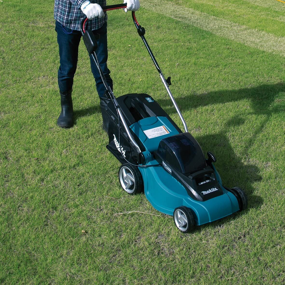 Makita DLM382Z - Rasaerba a batteria a spinta