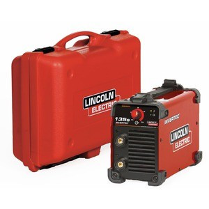 Saldatrice inverter Lincoln Electric Invertec 135S (120 A) con KIT completo pronta all'uso