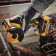 Dewalt DCS438E2T-QW - Mini smerigliatrice a batteria 18V - disco da 76 mm - 2 batterie Powerstack